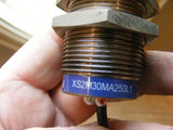 Telemecanique XS2M30MA250I1 sensor