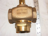 Honeywell 2" V5013n 1097 2 or 3 way direct plug linear flow VALVE NPT threaded