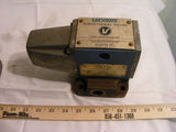 Vickers Directional Valve 297238DC4S4012A50 Pilot Valve With Subbase
